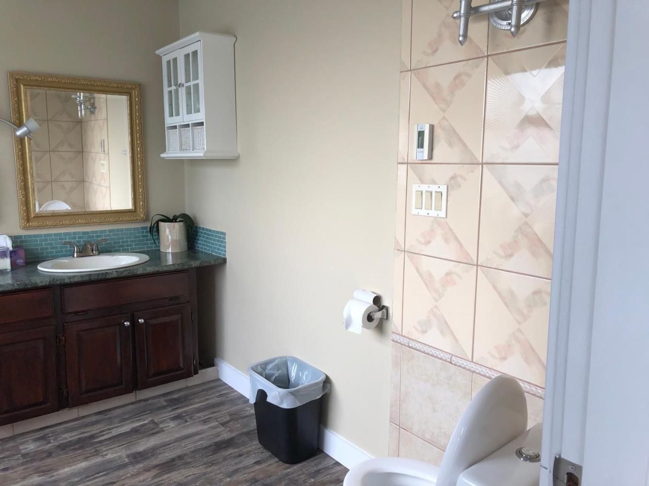 Cozy Bedrooms Guest House Vancouver Esterno foto